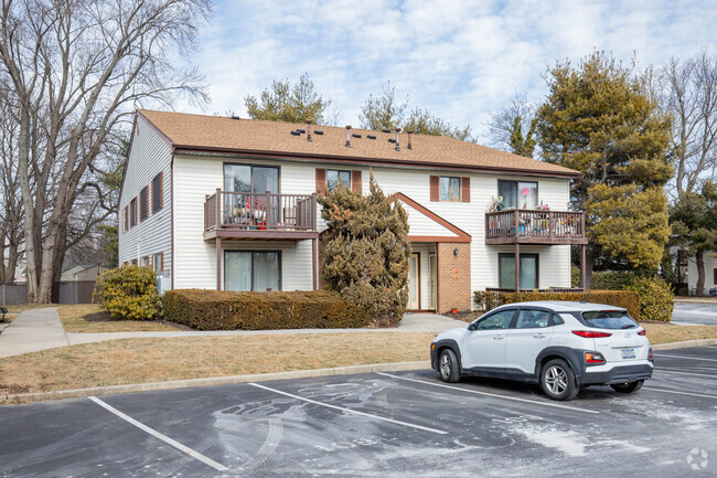 615 Broadway - Polo Club Apartments