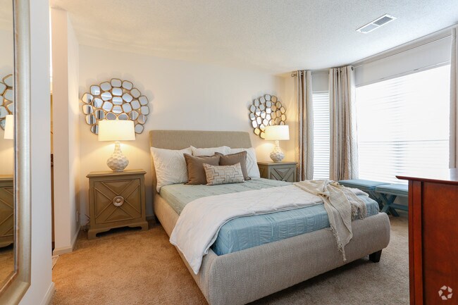 Photo - Cortland Cotswold