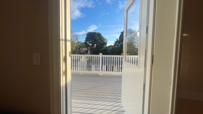 Photo - 33 Hollander St Unit 3