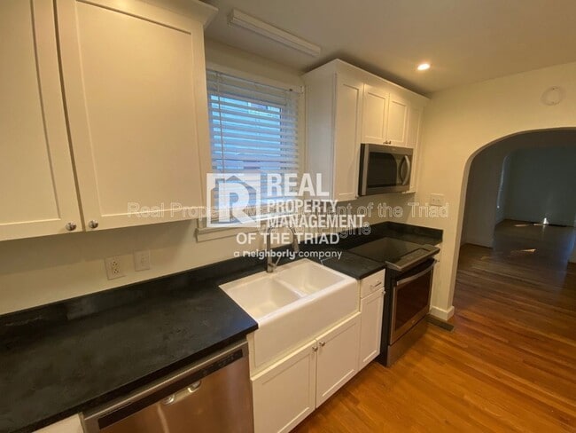 Photo - 1223 Ebert St