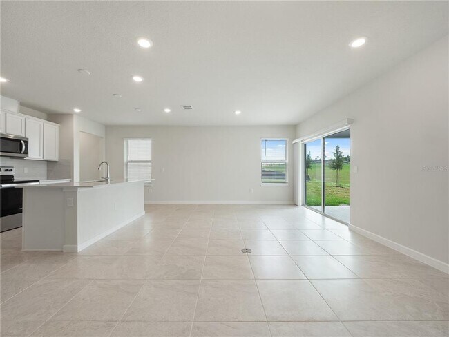 2214 Lovely Ln