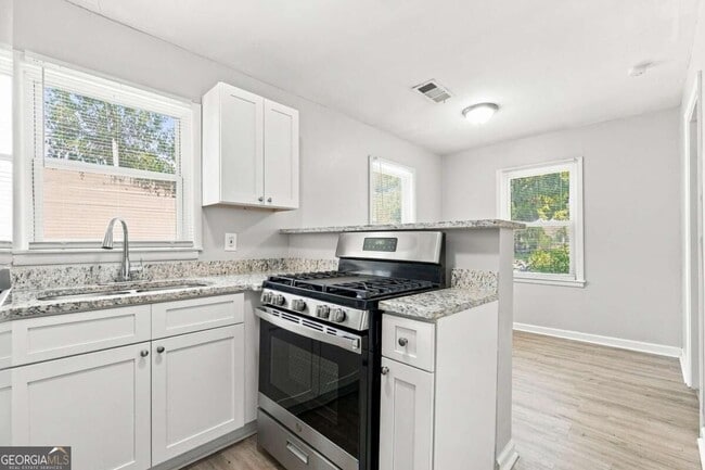 Photo - 2123 Blayton Ln SE