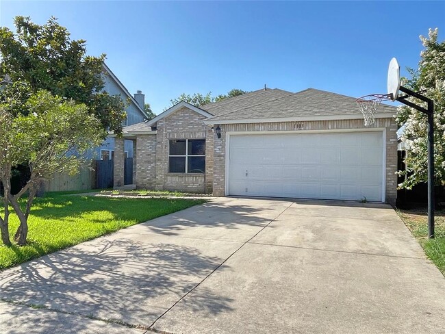 Photo - 1103 Pike Path