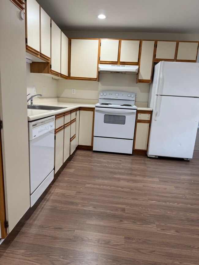 Photo - 404 Merrimack St Unit 2 Bedroom