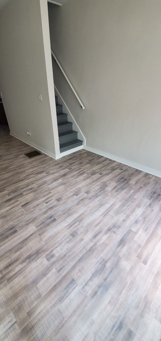 Photo - 2353 N Woodstock St