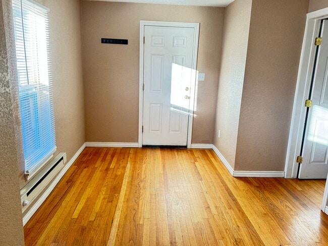 Photo - 2 BEDROOM, 1 BATHROOM SINGLE FAMILY HOME CLOSE TO DOWNTOWN CHEYENNE