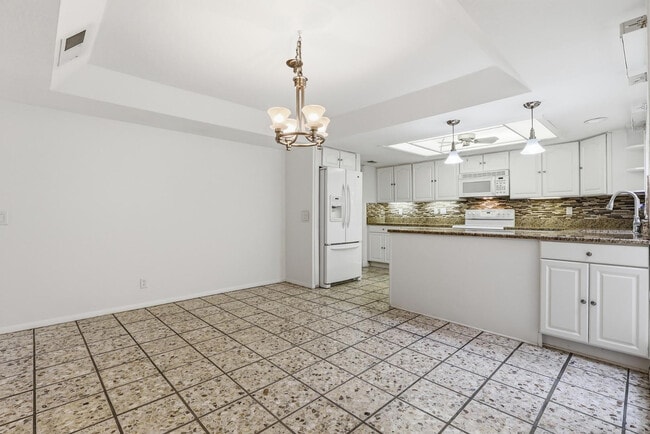 Photo - 7814 E MacKenzie Dr