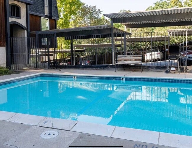 Photo - 438 N Center St Unit 102