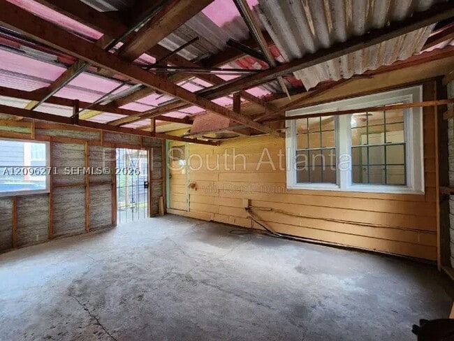2485 Spring Garden Dr SW