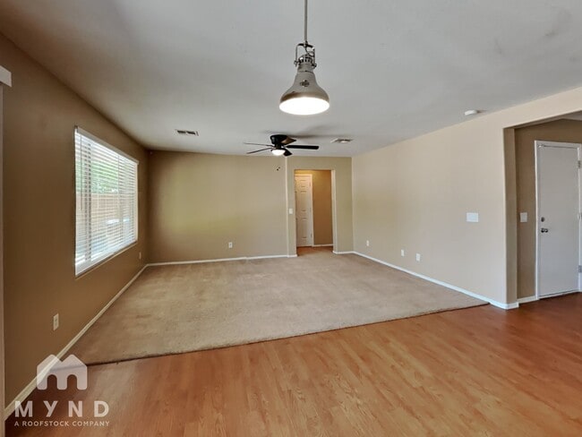 Photo - 4732 W Dill Ave