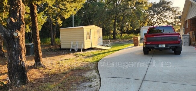8795 Hwy 87