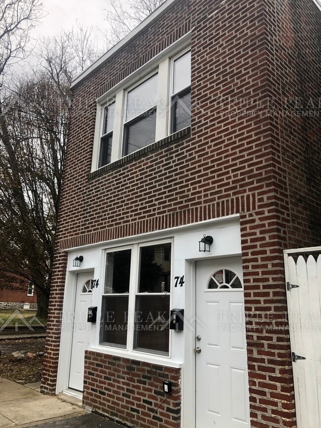 74 Bartram Ave Unit 2