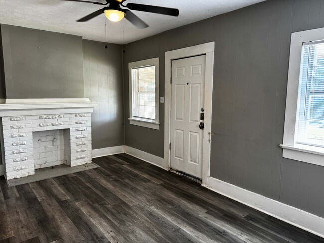 Building Photo - 1626 Harrison St Unit 1/2 Rental