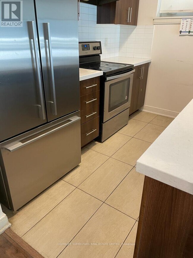 Photo - 100 Dufay Rd