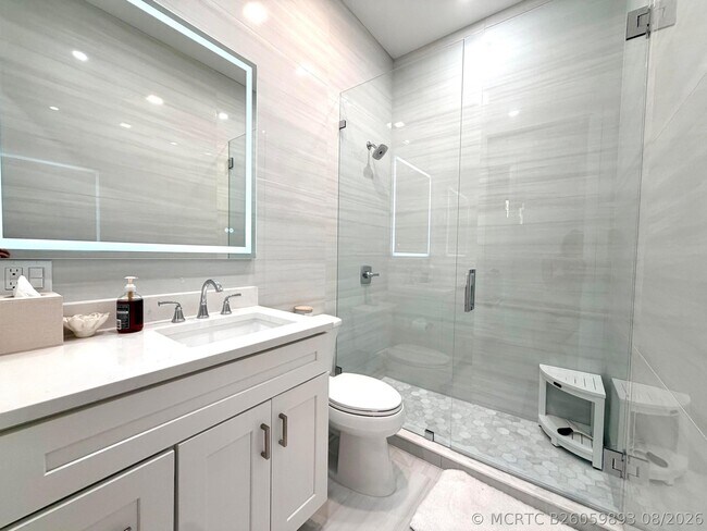 5725 Via De La Plata Cir