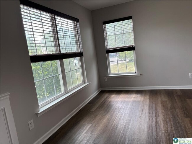 Photo - 1495 Artisan Ct