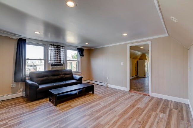 Building Photo - 788 Avenue A