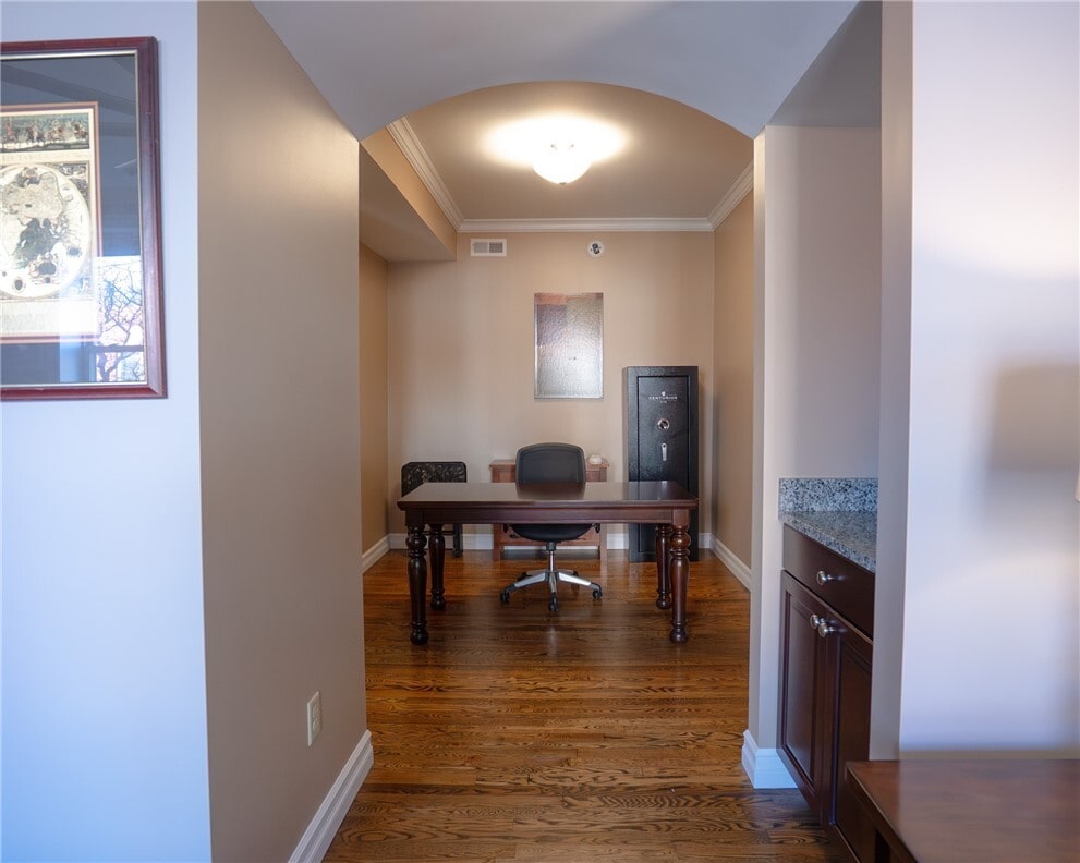 Photo - 90 E Market St