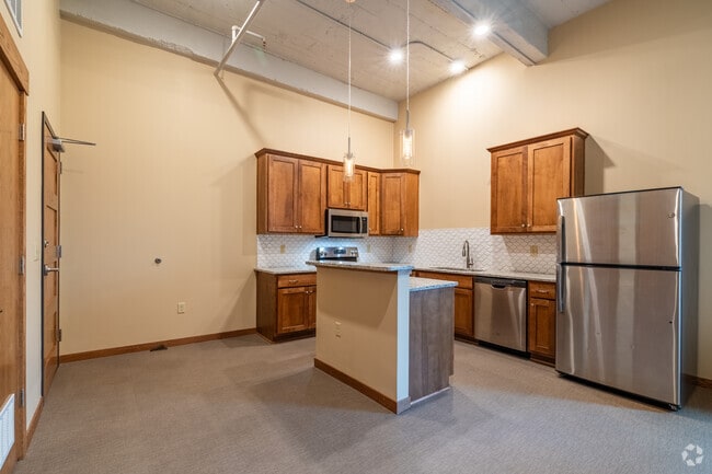 2Br, 1Ba - 1060Sqft- Kitchen
