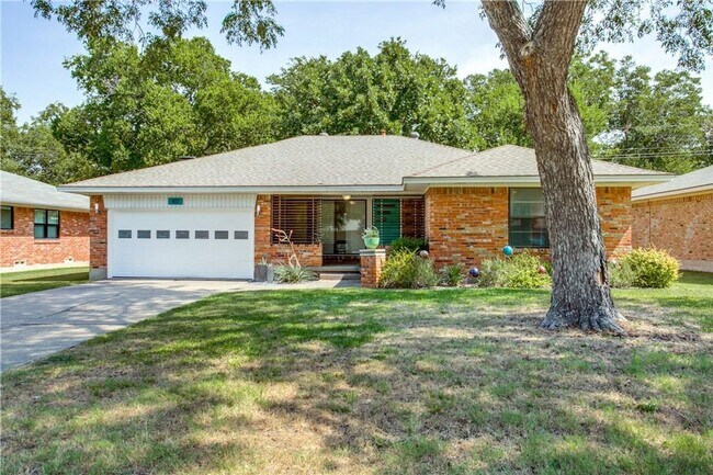 1957 Brick Cottage with mid-century flair ... - 1957 Brick Cottage with mid-century flair ... House