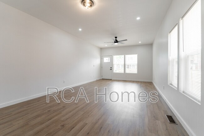 Photo - 851 N Rural St