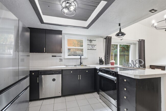 17211 Camberwell Green Ln