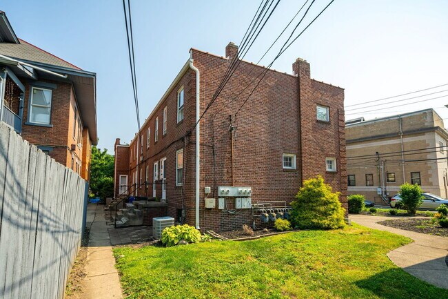 Photo - 83 W 1st Ave