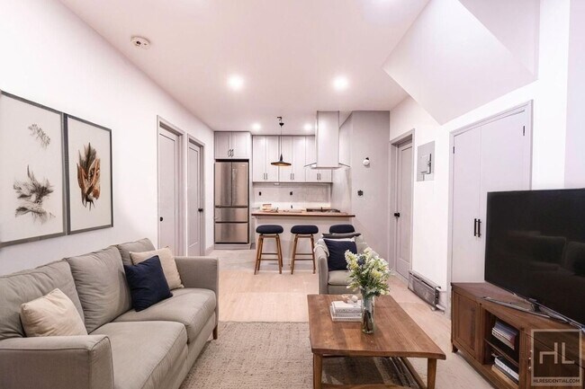 Photo - ESSEX STREET Unit 2R