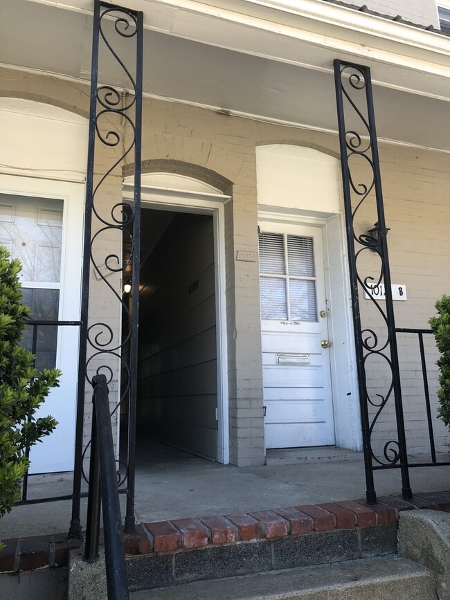 Photo - 1015 W Leigh St Unit Apt #2 (2nd Flr)