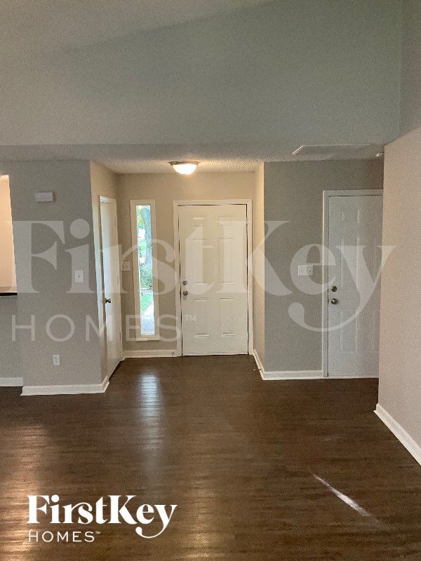 Photo - 6237 Danbrooke Pk Dr