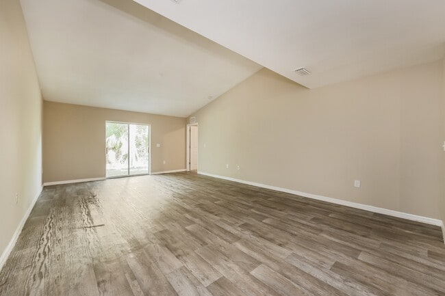 Photo - 9000 Aegean Cir