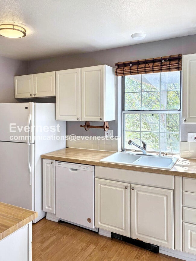 Photo - 2828 Silverplume Dr Unit S5