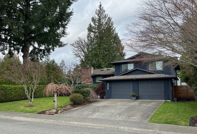 Building Photo - Gorgeous 3 Bedroom 2 Bath Home in Desirable Fairwood, Renton