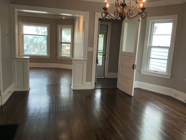 Photo - 2617 S Howell Ave Unidad lower