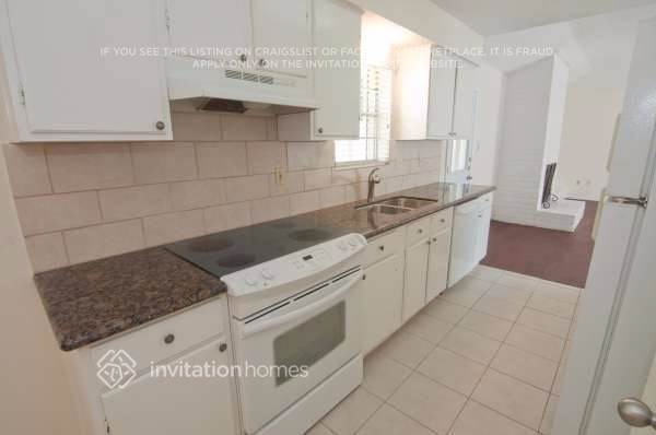 Photo - 16223 Barcelona Dr