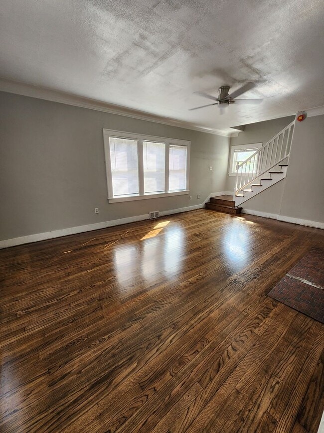 Photo - Large Glen Park Home! Original Hardwood Fl...