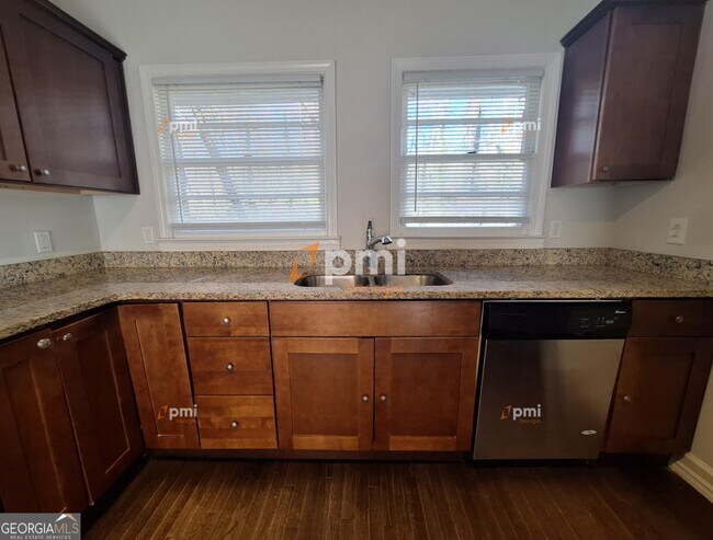 Photo - 1487 Woodfern Dr