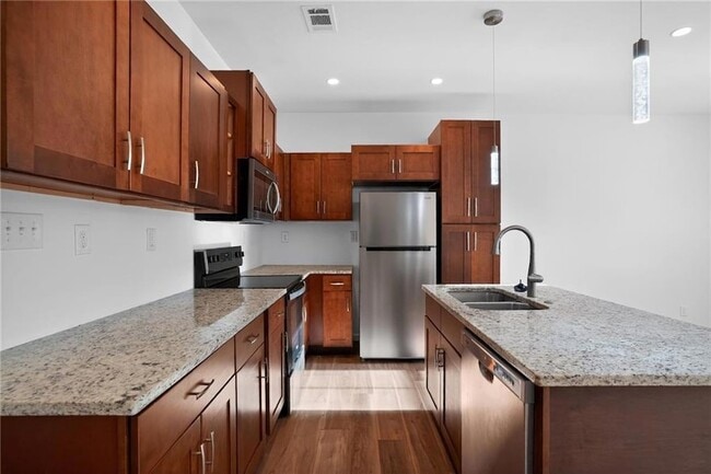 4011 Redan Rd