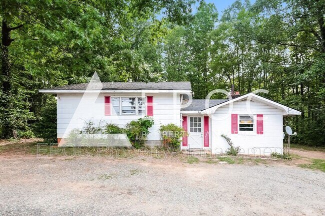 2771 NC Hwy 14 - 2771 NC Hwy 14 House