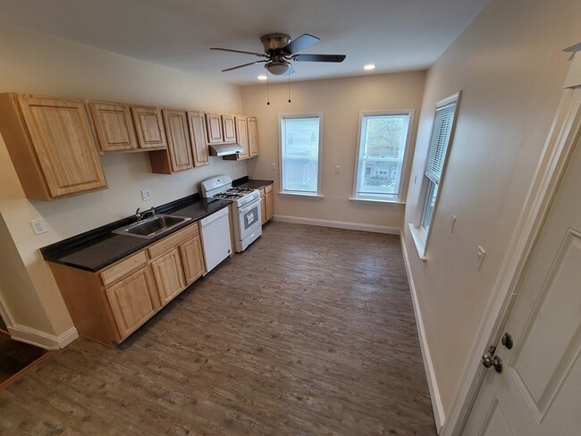 Photo - 175 River St Condo Unit 3