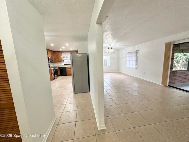 Photo - 522 Karney Ave NE