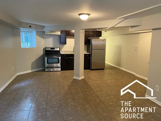 Building Photo - 4009 S Calumet Ave Unit G