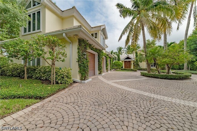 Photo - 883 Galleon Dr