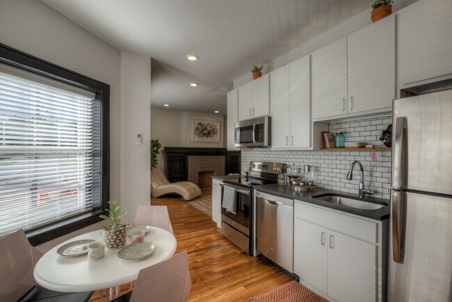 Photo - Colonial Hotel Apartments