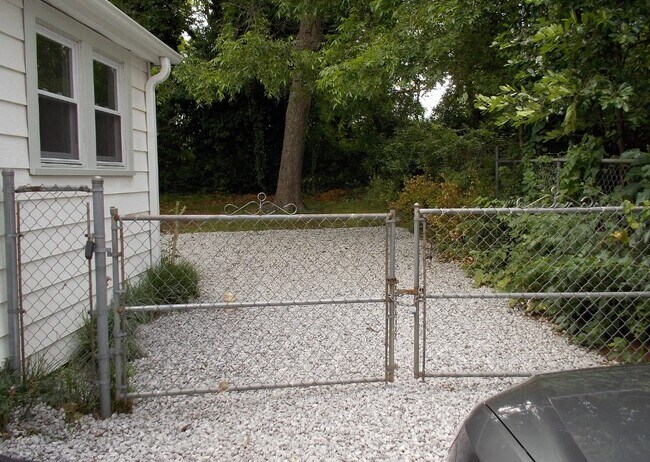 Photo - 504 Green Ave