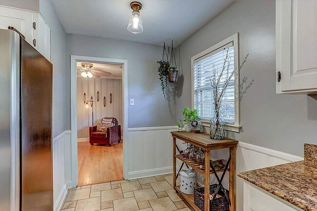 Photo - 1663 Estate Dr