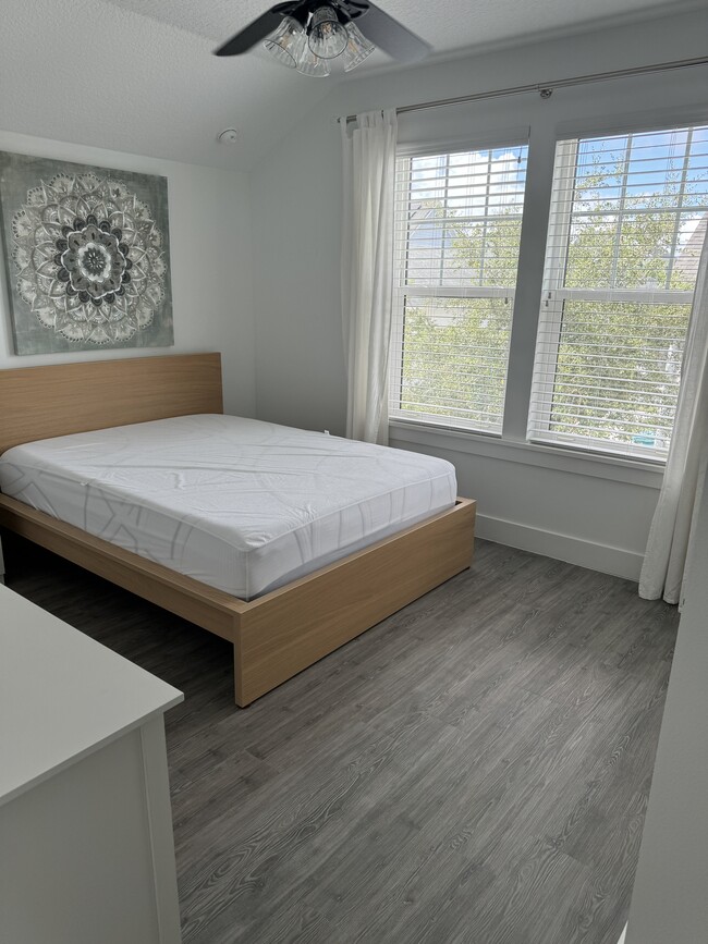 Bedroom - 724 Lake Brim Dr Unit Mother-In-Law Suite