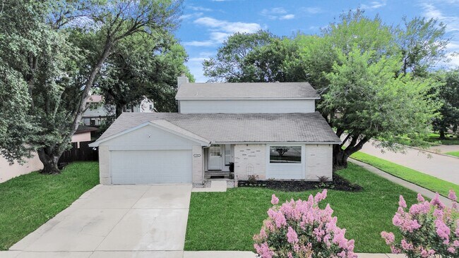 Photo - 1902 Kings Arms Way