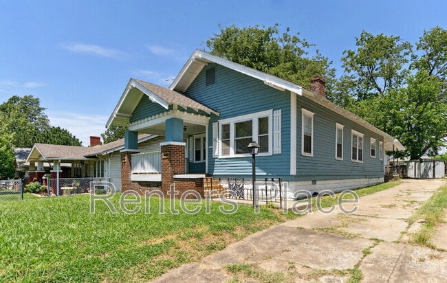 Photo - 1719 E 13th Pl