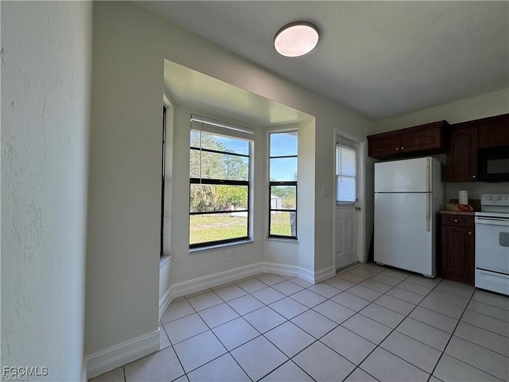 Photo - 645 Homestead Rd S